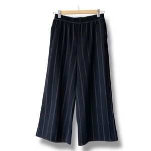 Uchuu Montreal Black Pinstripe Cropped Wide Leg Pants NWT Brand Size 2/US 8-10